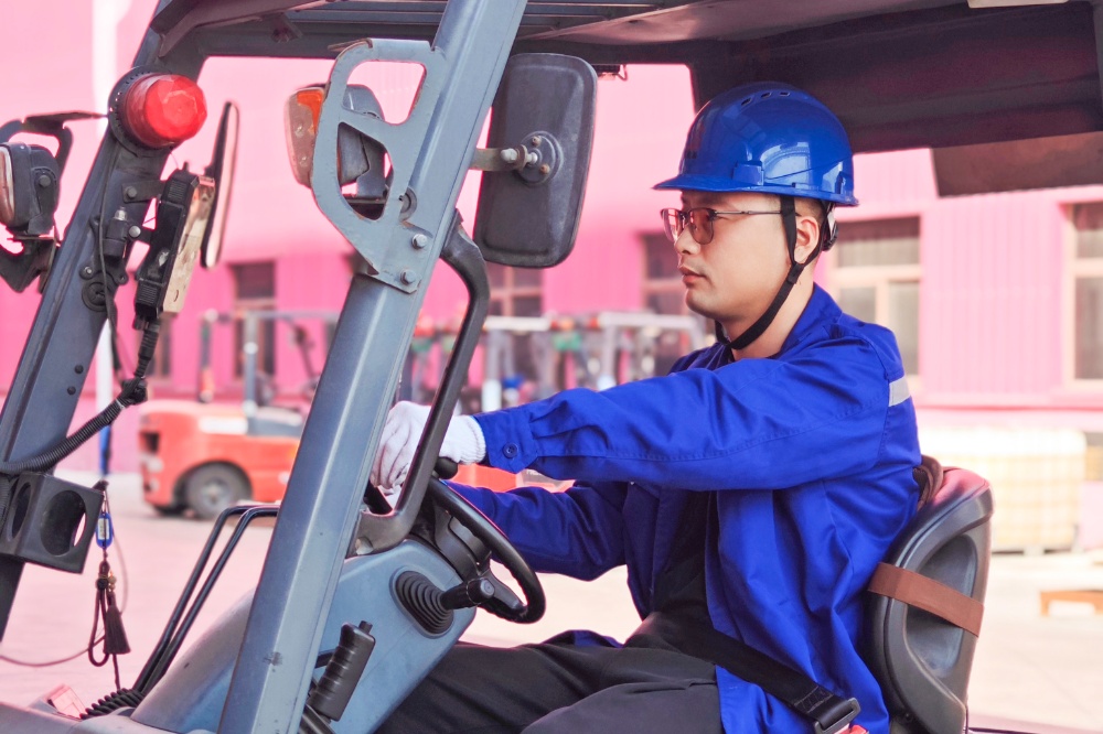 施灵童-网站新闻4