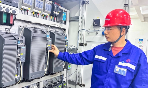 腾博会官网杜元祖获评“浙江工匠”